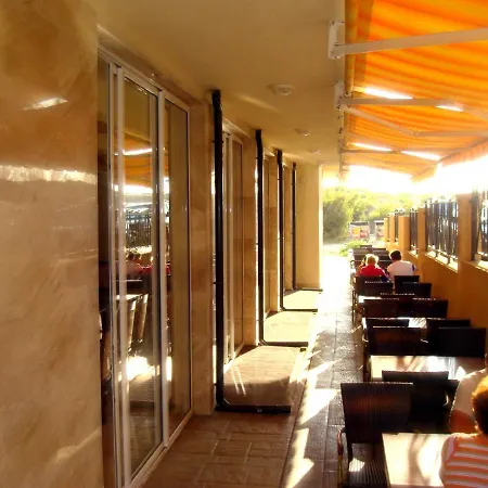 тропикана Hotel
