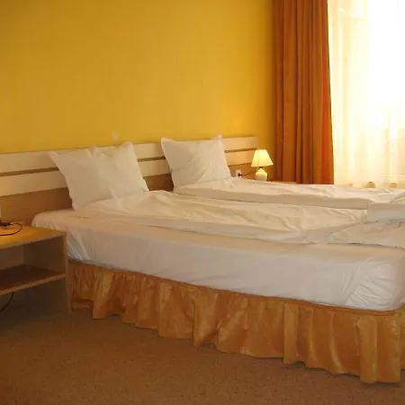 Hotel тропикана 2*