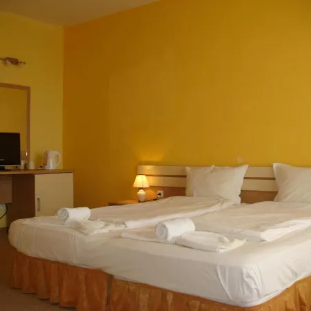 Szálloda тропикана 2*