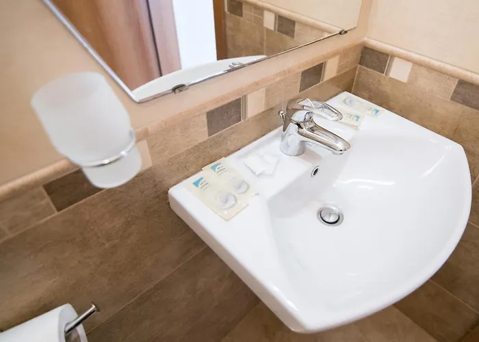 тропикана מלון