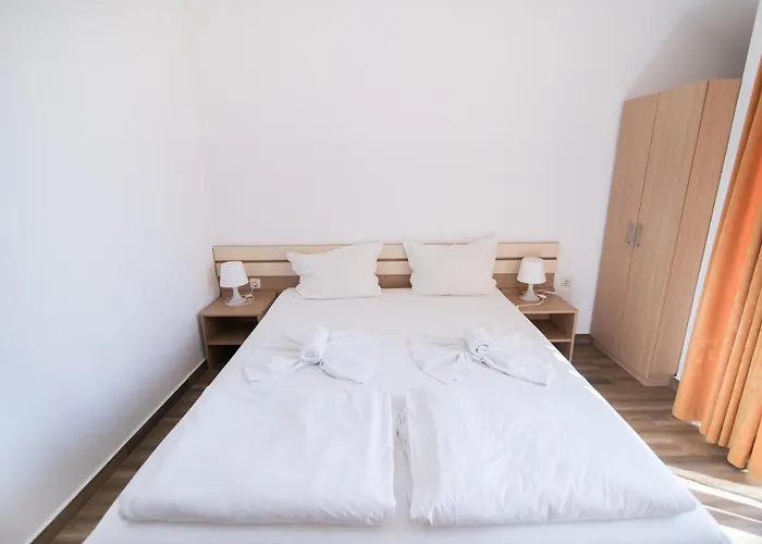 тропикана Szálloda