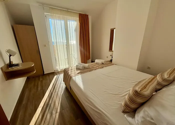 тропикана Szálloda