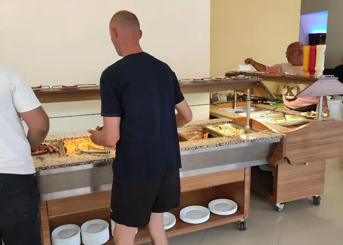 Szálloda тропикана 2*