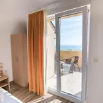 Hotel тропикана 2*