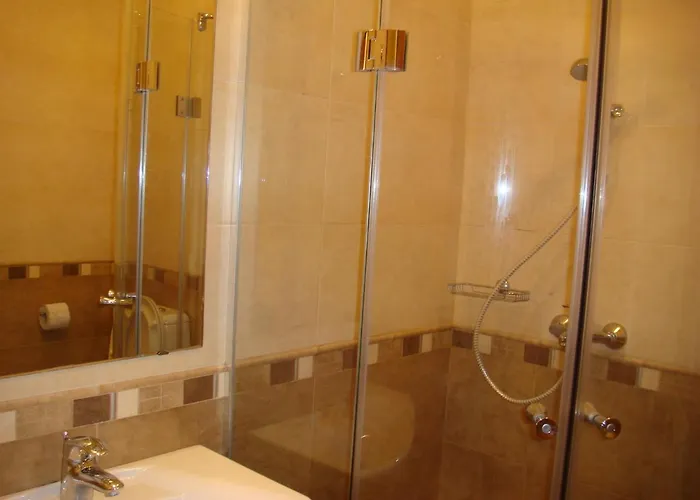 тропикана 2* Πριμόρσκο